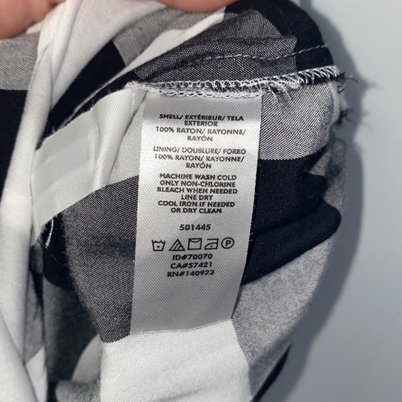 LOFT wide leg cropped plaid checkered gingham belted smocked jumpsuit romper M - Picture 10 of 10